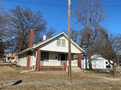 102 E South St, Albany, MO, 64402