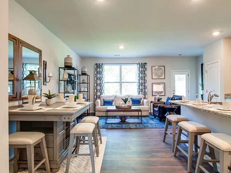 226 Warrior Pl — Photo 2