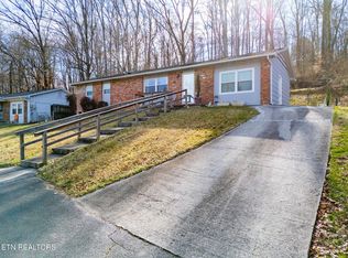 5120 Spring Valley Dr, Knoxville, TN 37917
