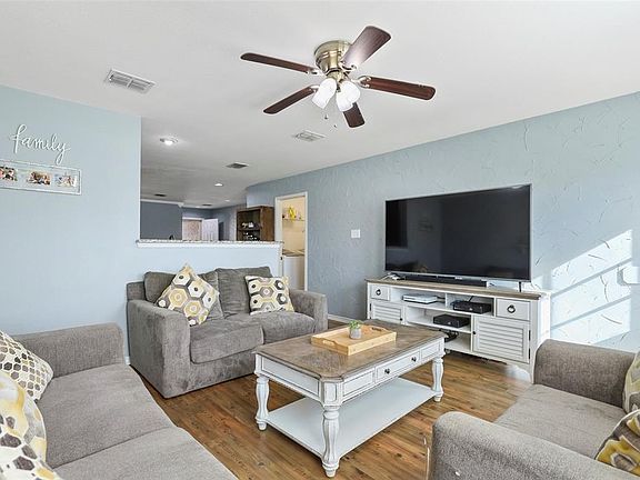 4th image of 1408 Waterford Dr