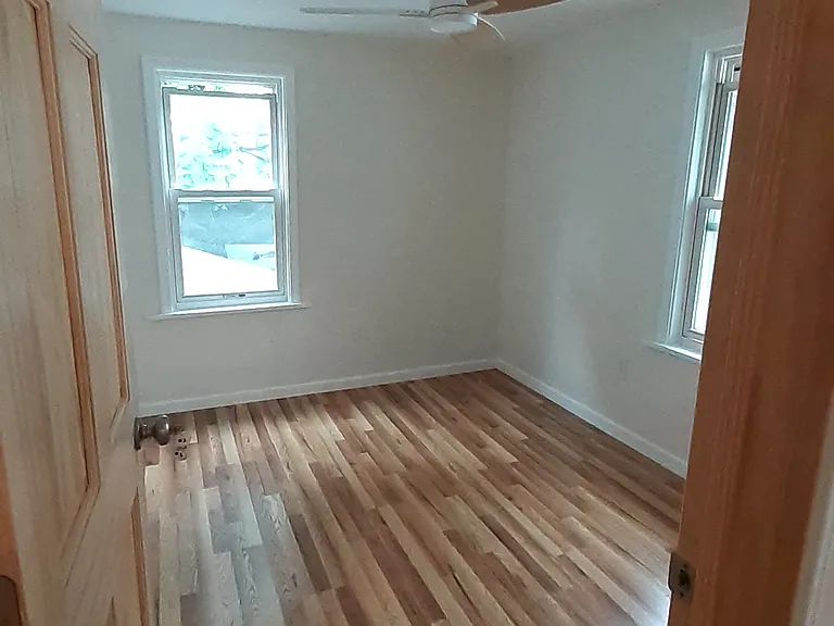 W Hickory St — Photo 9