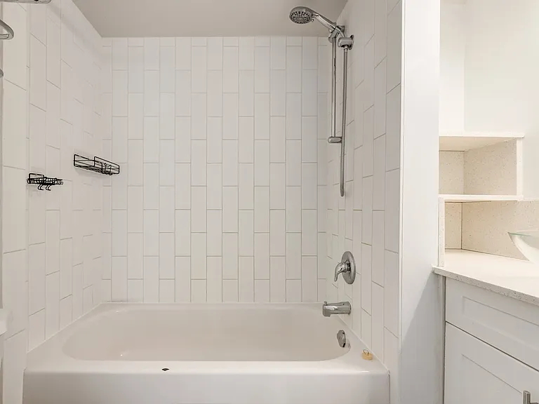 1015 Cameron Ave SW — Photo 16