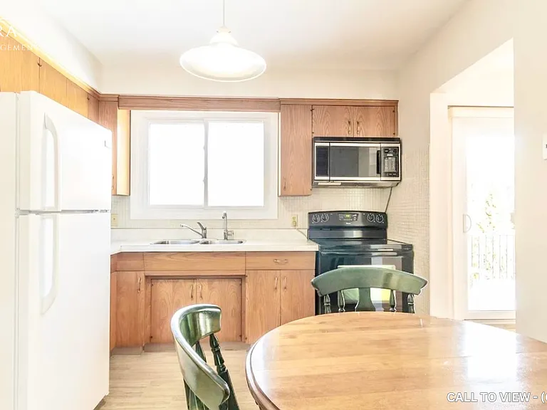 82 Confederation Dr — Photo 2