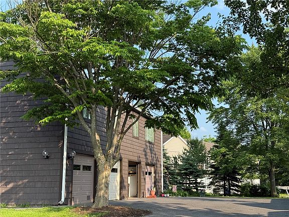 2nd image of 111 Strawberry Hill Cir APT 2