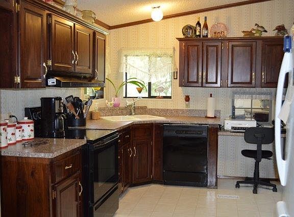 3rd image of 3111 Galls Cres