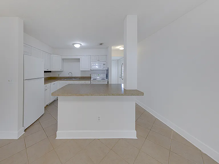 521 S Matanzas Ave — Photo 7