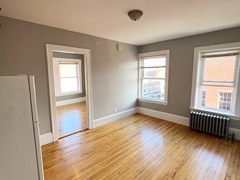 145 Main St — Photo 7