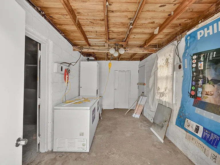 110 Woodcraft Dr — Photo 31