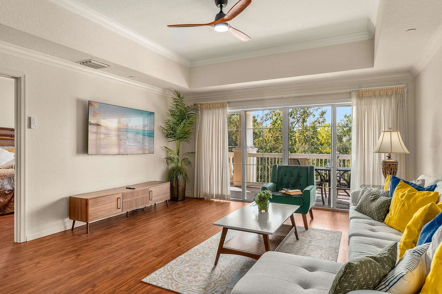 3 bed, 3.0 bath, 1334 sqft, $4,447 — Photo 1