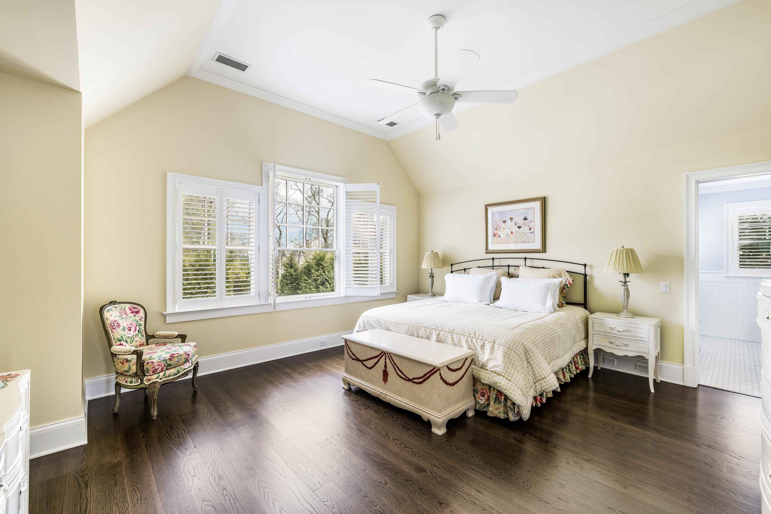 28 Bay Rd, Quogue, NY 11959 Out East