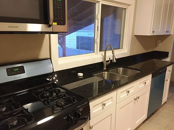 5th image of 2727 N Newland Ave