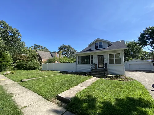 207 N Lakeshore Dr Photo 1