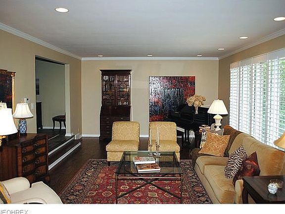 2nd image of 23250 Lyman Blvd