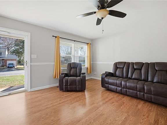 5th image of 273 Exeter Rd