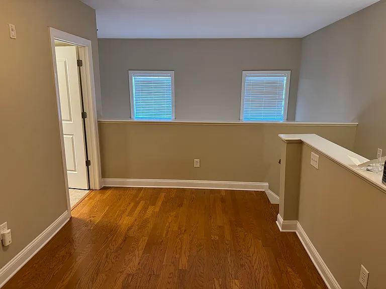 301 E Tremont Ave E #318 — Photo 10