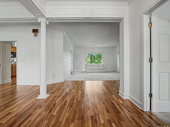 5th image of 200 Gardens Gate Cir