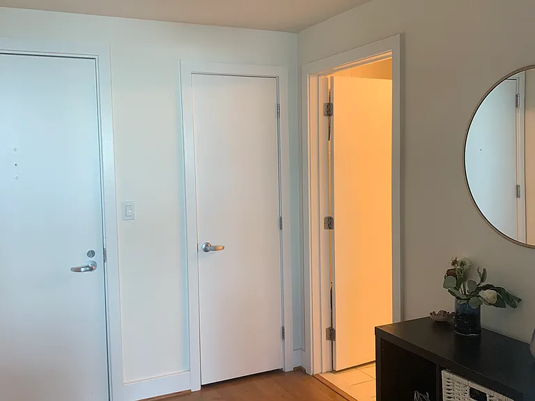 717 S Christopher Columbus Blvd #1612 — Photo 11