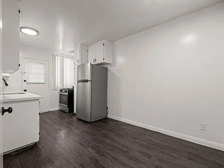 3862 S Potomac Ave — Photo 24