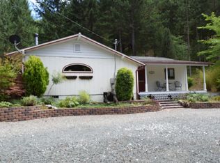 4182 E Evans Creek Rd, Rogue River, OR 97537