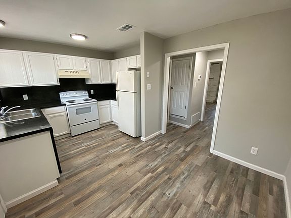 5th image of 1607A Sun Valley Dr #4bd0507f2