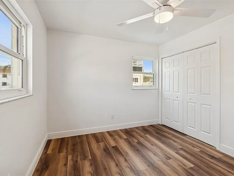 14919 N Bayshore Dr #1 — Photo 19