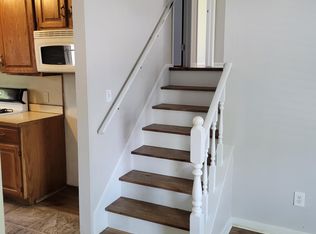 9154 Elm Cir, Windham, OH 44288