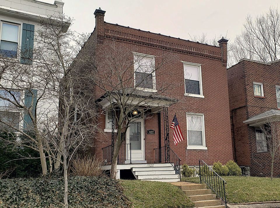 1st image of 1122 Forest Ave