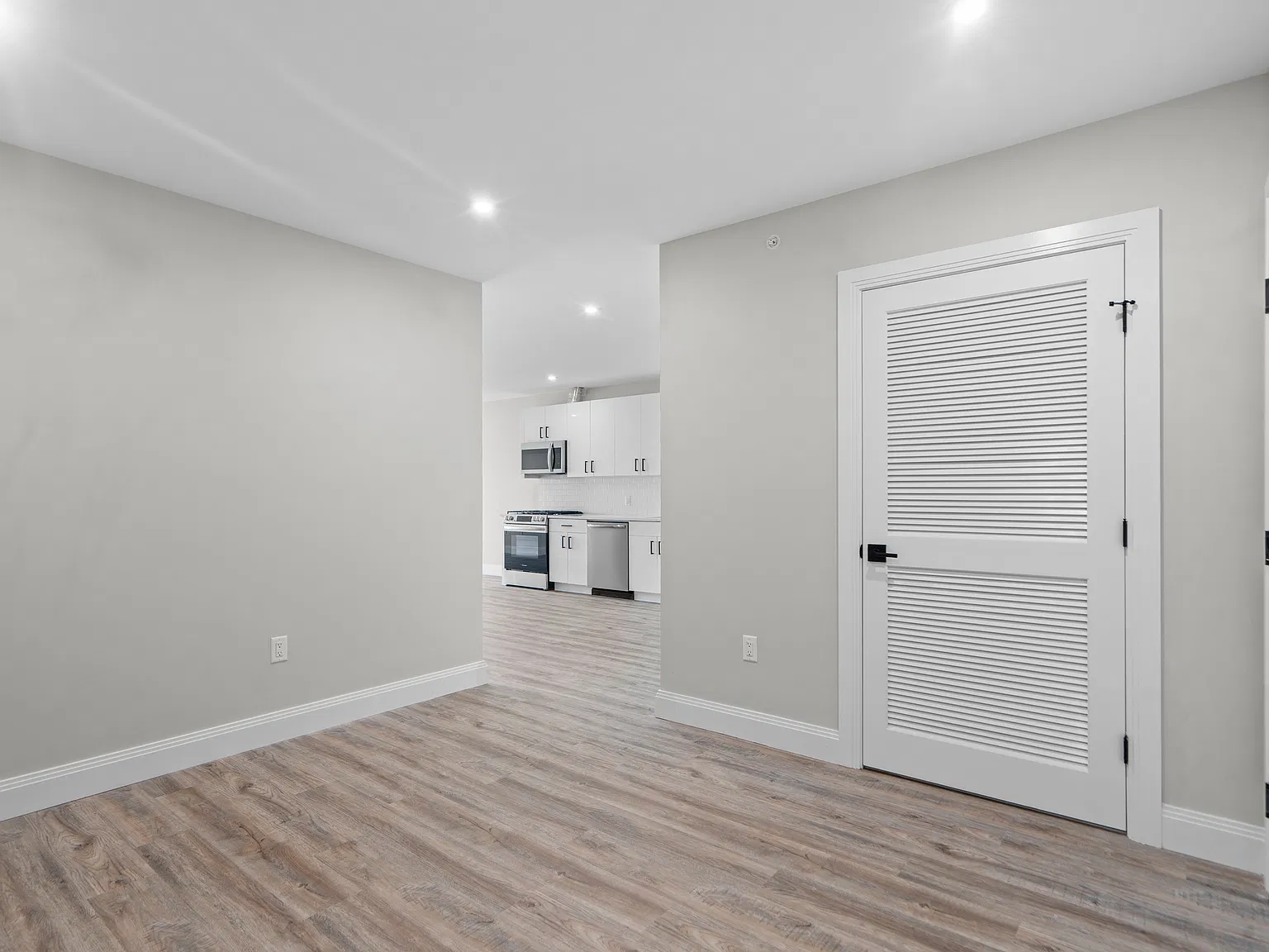 1 bed, $2,550 — Photo 2
