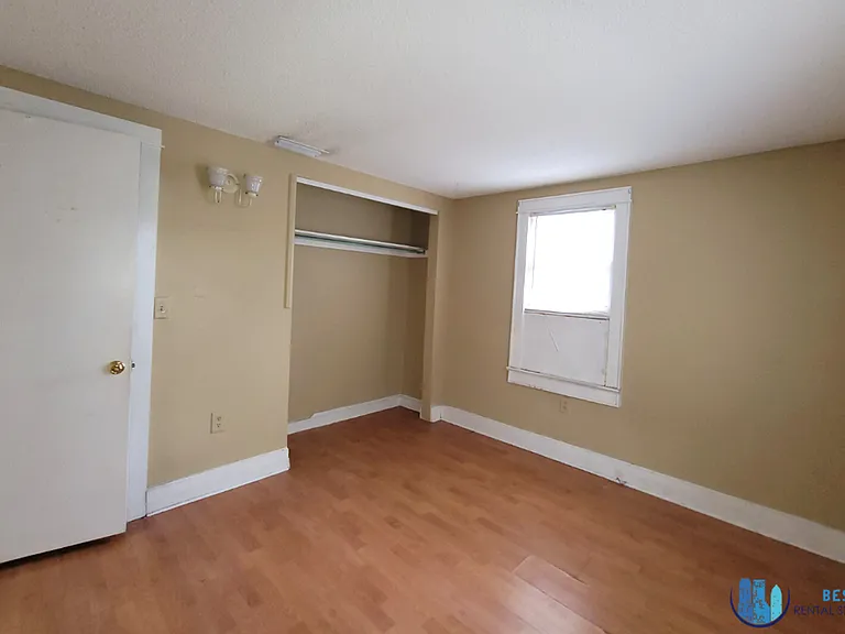 2441 E Magnolia St — Photo 10