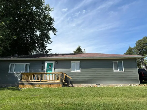 710 S Monroe St, Lewistown, IL 61542