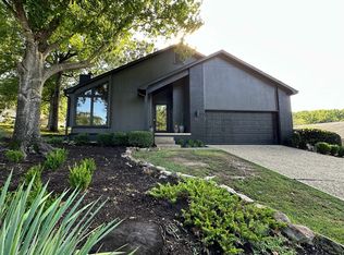 901 Parkway Place Dr, Little Rock, AR 72211