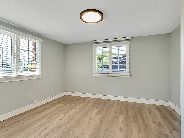 678 E 3rd Ave #1 — Photo 53