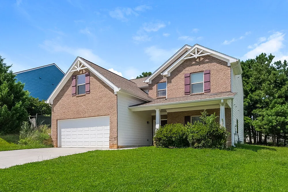 4 bed, 3.5 bath, 2370 sqft, $2,300 — Photo 4