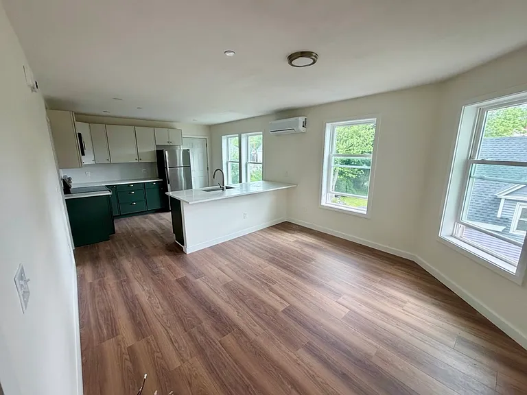 23 Pembroke St #3 — Photo 4
