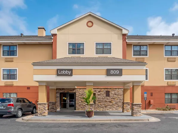 Pensacola - University Mall, 809 Bloodworth Ln, Pensacola, FL 32504