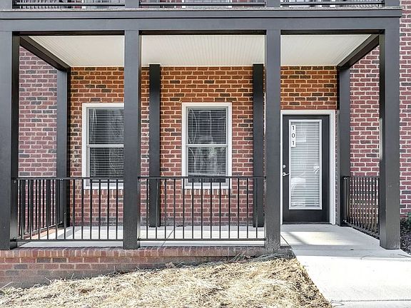 5th image of 3005 E Franklin St #101