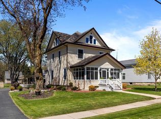 61 N Grand St, Markesan, WI 53946