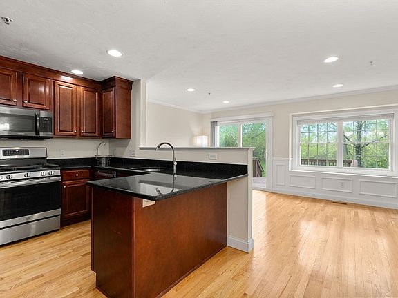 5th image of 6 Azalea Ln Unit 6
