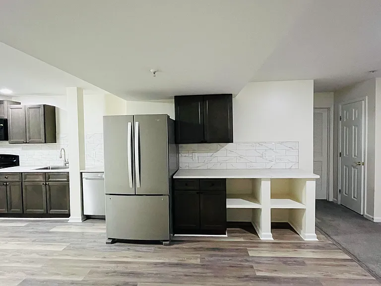 1517 Fair Oak Dr — Photo 12