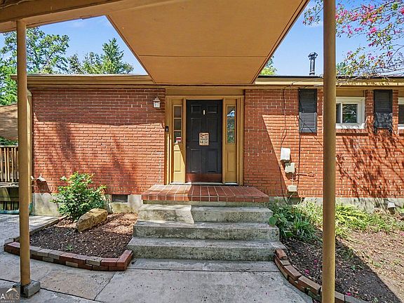 3rd image of 5089 Fairmont Rd SE
