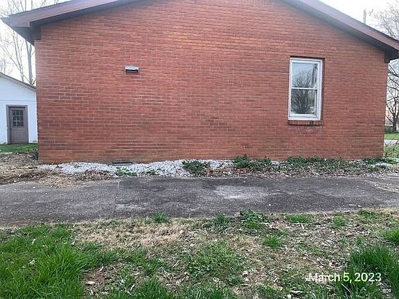 2nd image of 786 Howard Ave