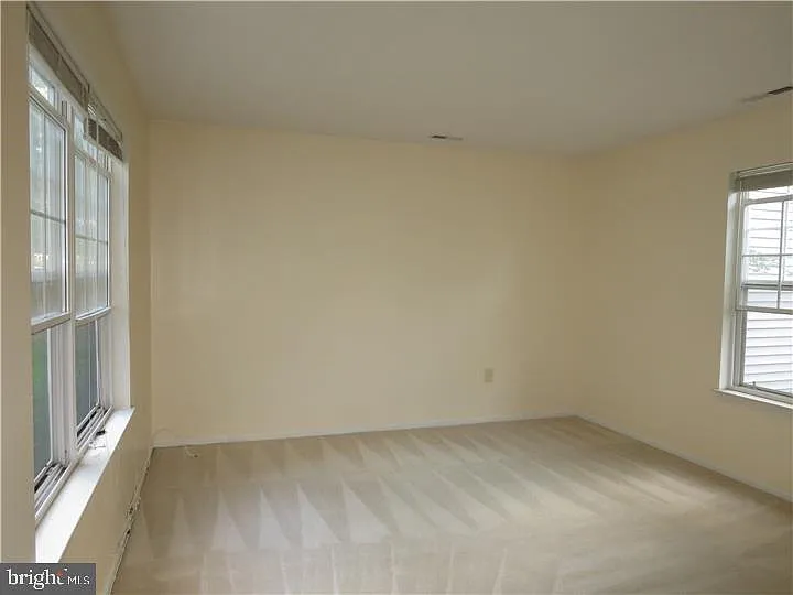 33 Ketley Pl — Photo 10