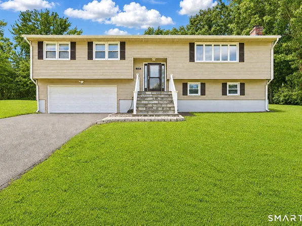 115 Inwood Drive, Naugatuck, CT 06770