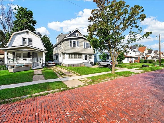3rd image of 1464 E 175th St