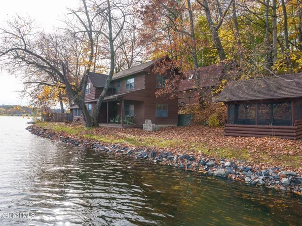 34 Lake Shore Drive, Wynantskill, NY 12198