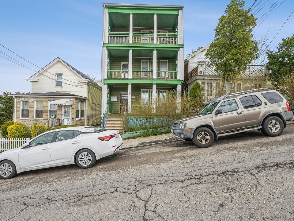 1st image of 163 Webster Ave Floor 2