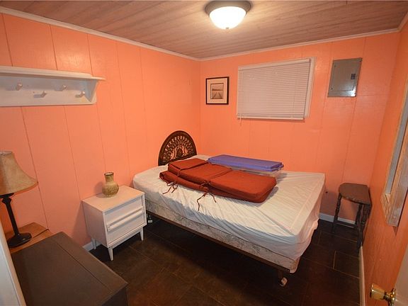 4th image of 709 Park Ave