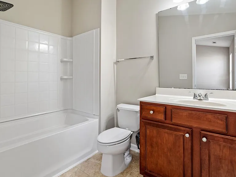 305 Anterbury Dr — Photo 22