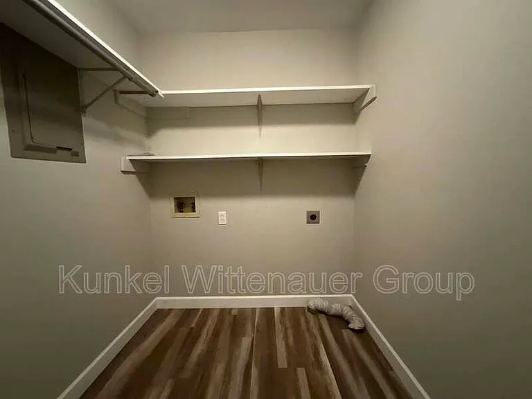 422 Nancy Dr — Photo 17