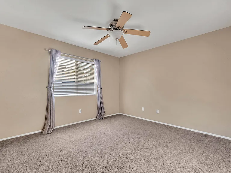 2016 Magpie Ct — Photo 17